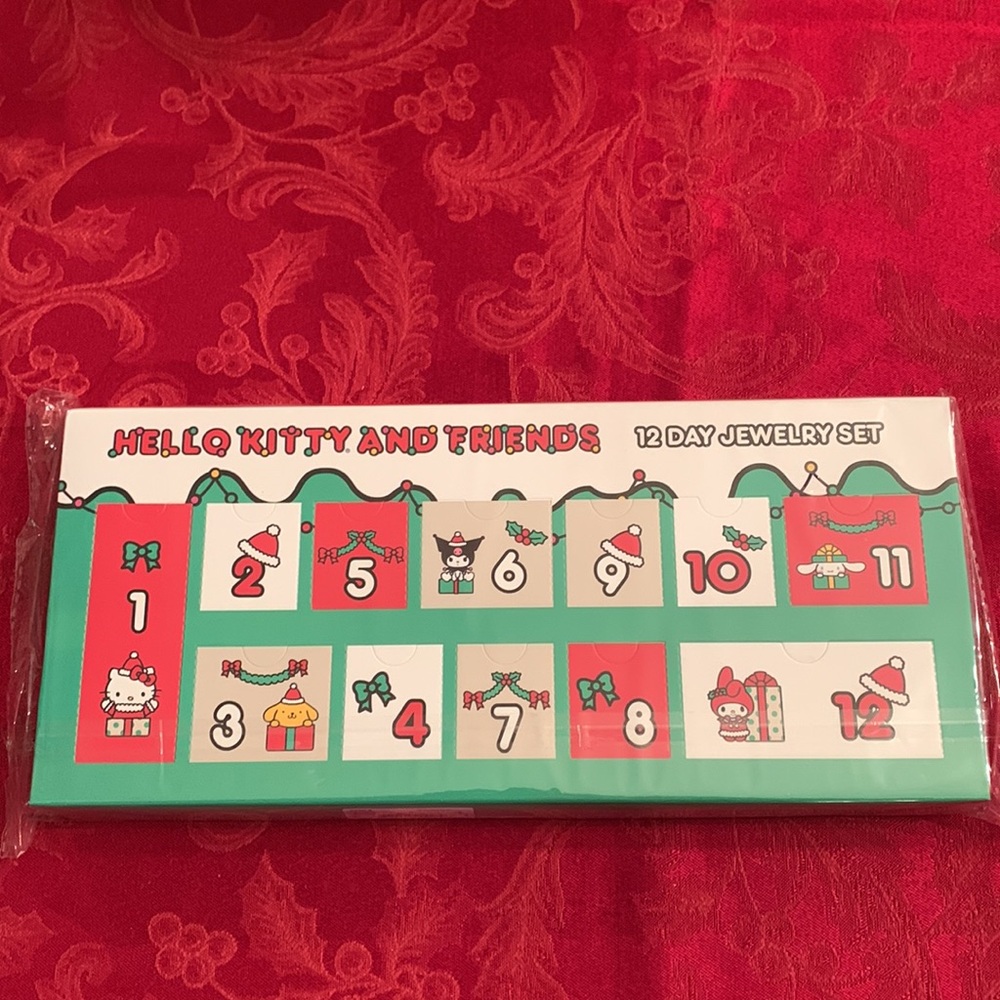 Hello Kitty 12 Day Jewelry Set - Picture 4 of 12